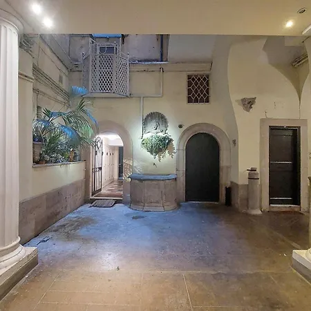 Daire Vicolo Savelli Luxury Roma