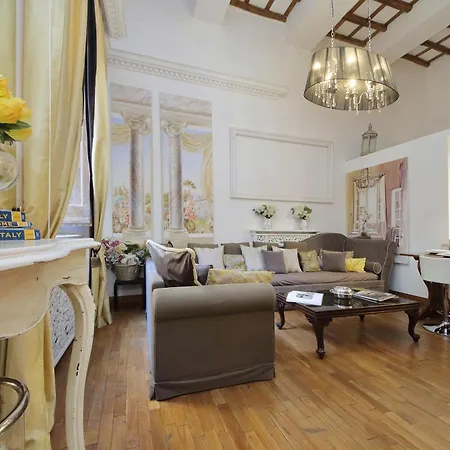 Vicolo Savelli Luxury Daire *