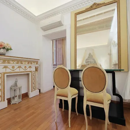 Daire Vicolo Savelli Luxury