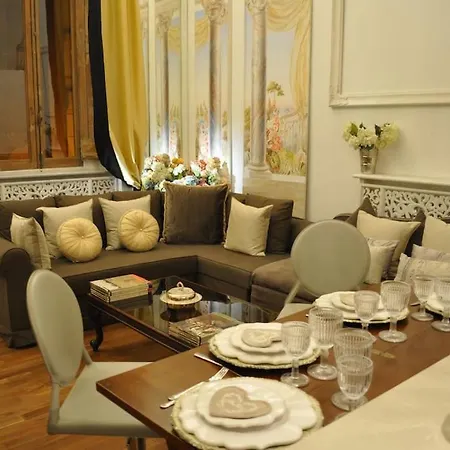 Vicolo Savelli Luxury Lägenhet