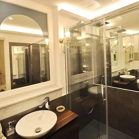 Vicolo Savelli Luxury Lägenhet