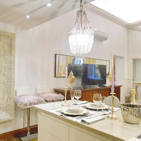 Vicolo Savelli Luxury Rom