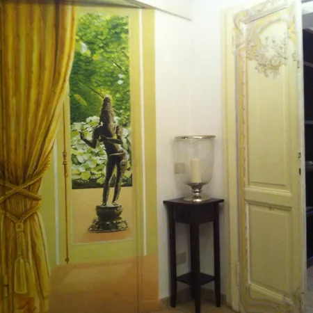 Lägenhet Vicolo Savelli Luxury Rom