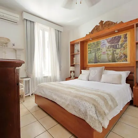 Vicolo Savelli Luxury *