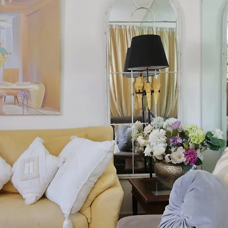 Vicolo Savelli Luxury Apartment