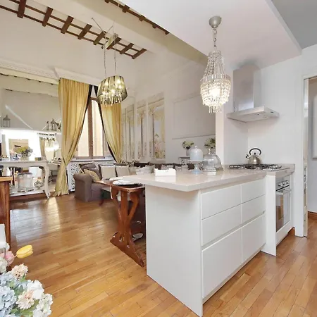 Vicolo Savelli Luxury Apartment Rom
