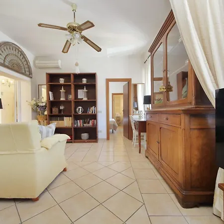 Vicolo Savelli Luxury Apartmán