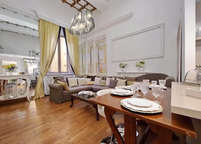 Vicolo Savelli Luxury Apartment