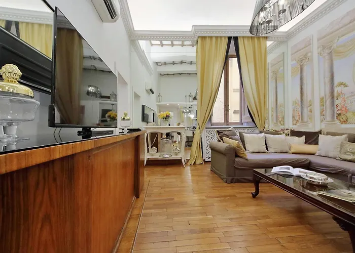 Vicolo Savelli Luxury Apartment *