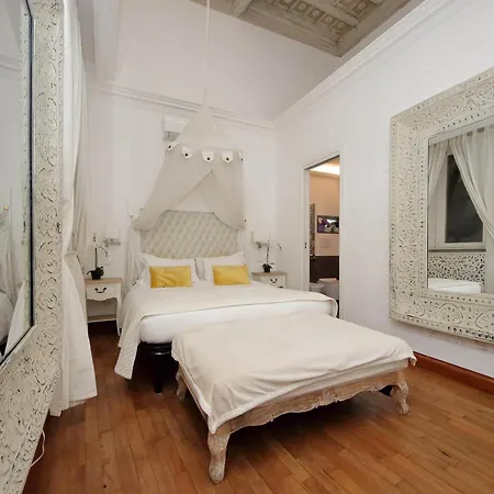 Vicolo Savelli Luxury דירה