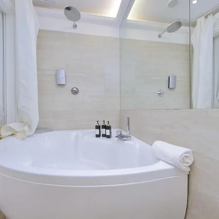 Vicolo Savelli Luxury דירה *