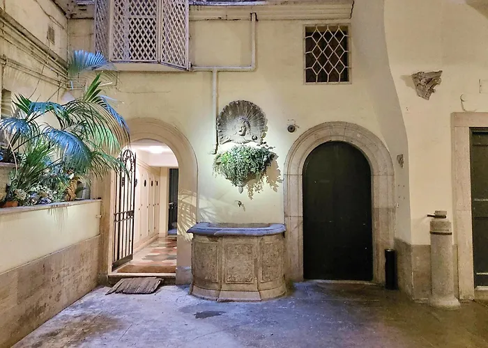 Vicolo Savelli Luxury Apartmán